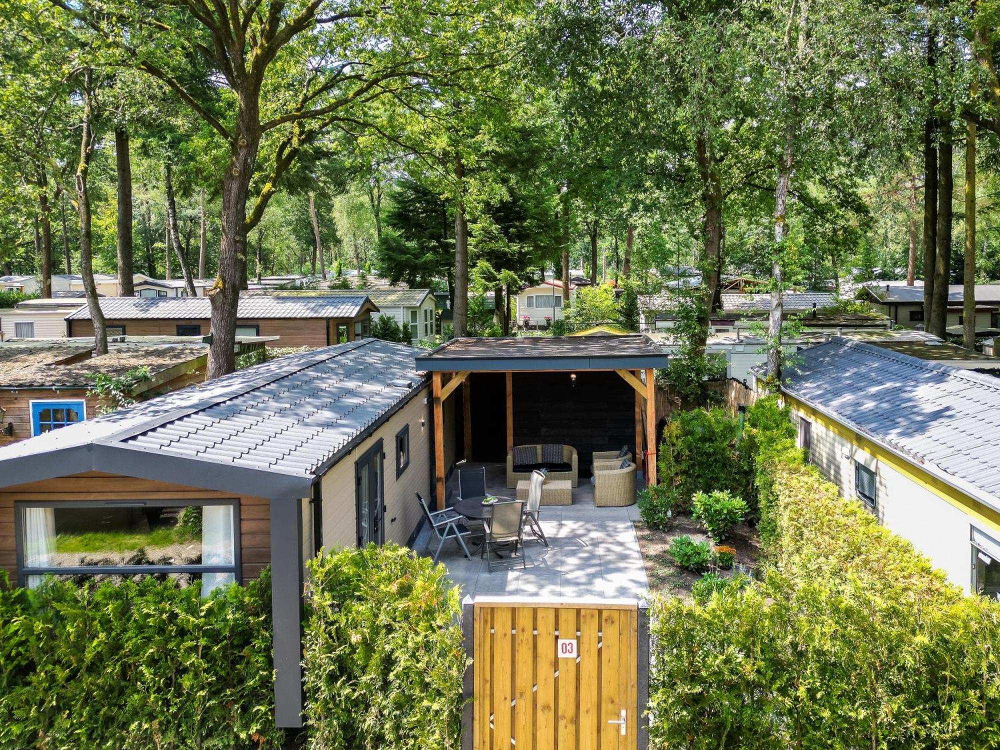Veluwe Hoenderloo Luxury Chalet With Private Sauna And Hot Tub - Swimming Pool Tennis Court Supermarket Bowling Alley Theatre And Entertainment For Children Esterno foto