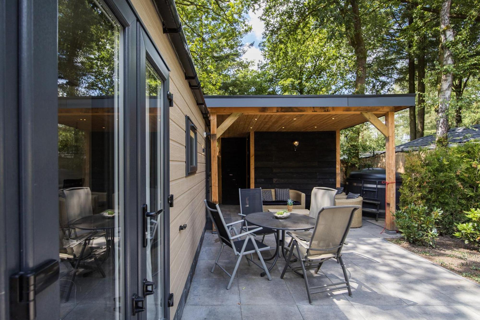 Veluwe Hoenderloo Luxury Chalet With Private Sauna And Hot Tub - Swimming Pool Tennis Court Supermarket Bowling Alley Theatre And Entertainment For Children Esterno foto