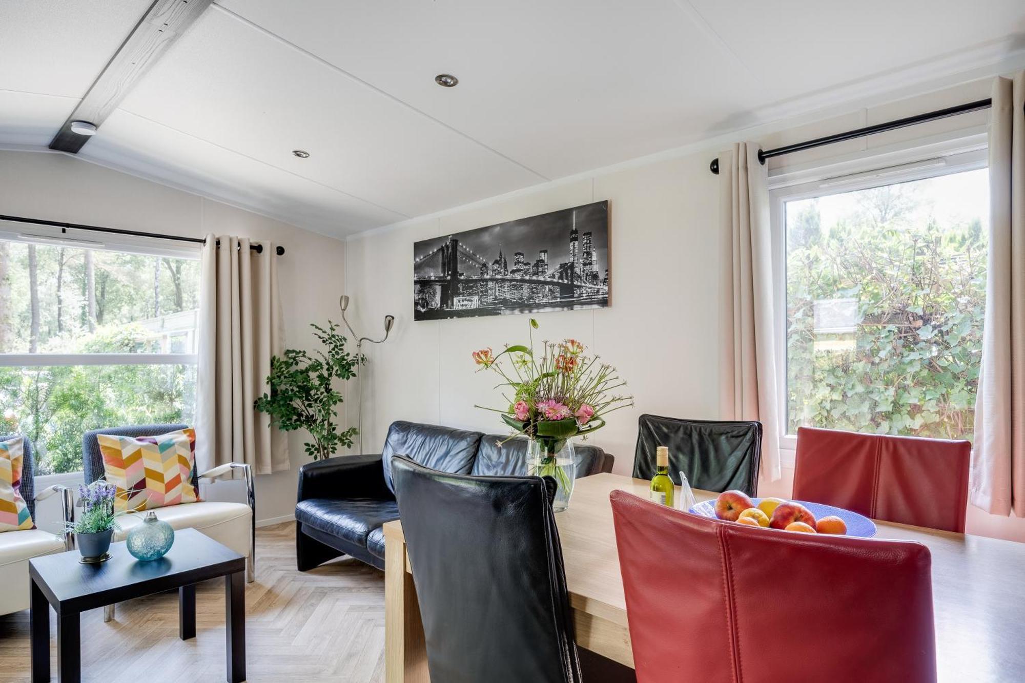 Veluwe Hoenderloo Luxury Chalet With Private Sauna And Hot Tub - Swimming Pool Tennis Court Supermarket Bowling Alley Theatre And Entertainment For Children Esterno foto